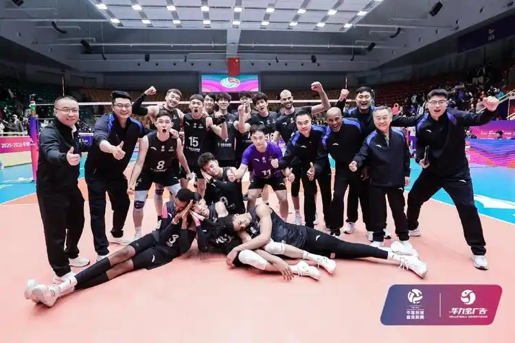 欧冠对决：巴黎圣日耳曼 VS 阿森纳